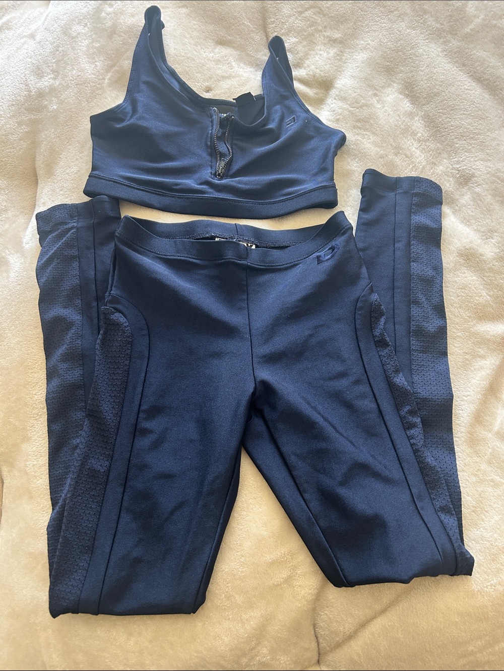 DKNY Navy Zip-Front Sports Bra and High-Waist Leggings Set